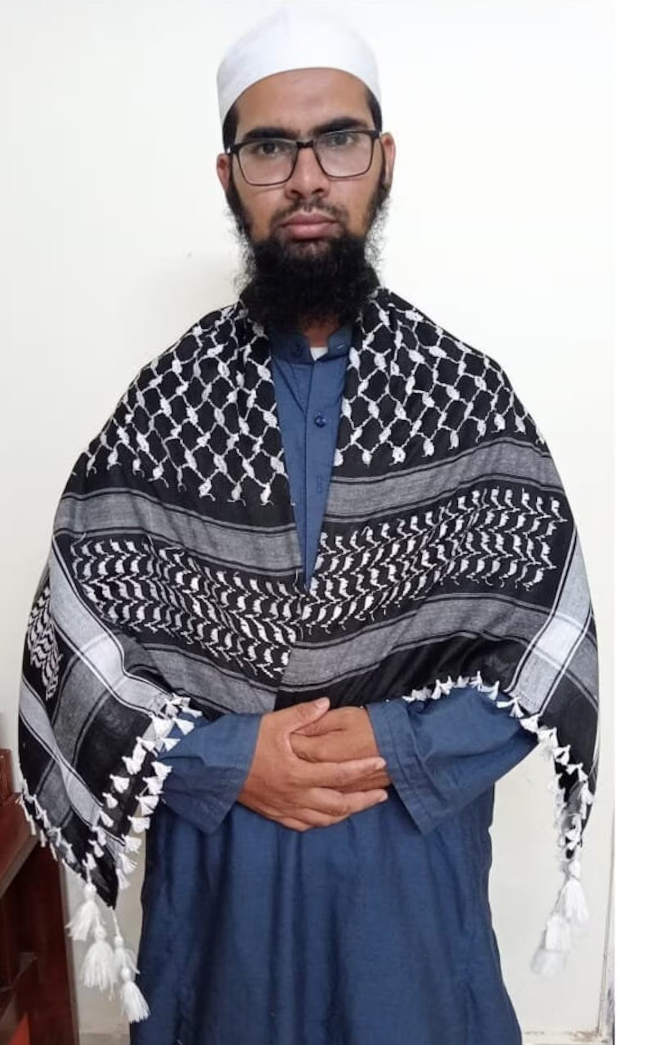 Kufiya/Keffiyeh Schwarz mit weißen Fransen 100% Baumwolle