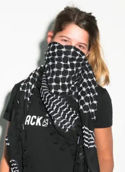 Kufiya/Keffiyeh Black 127x127 cm with Flossing