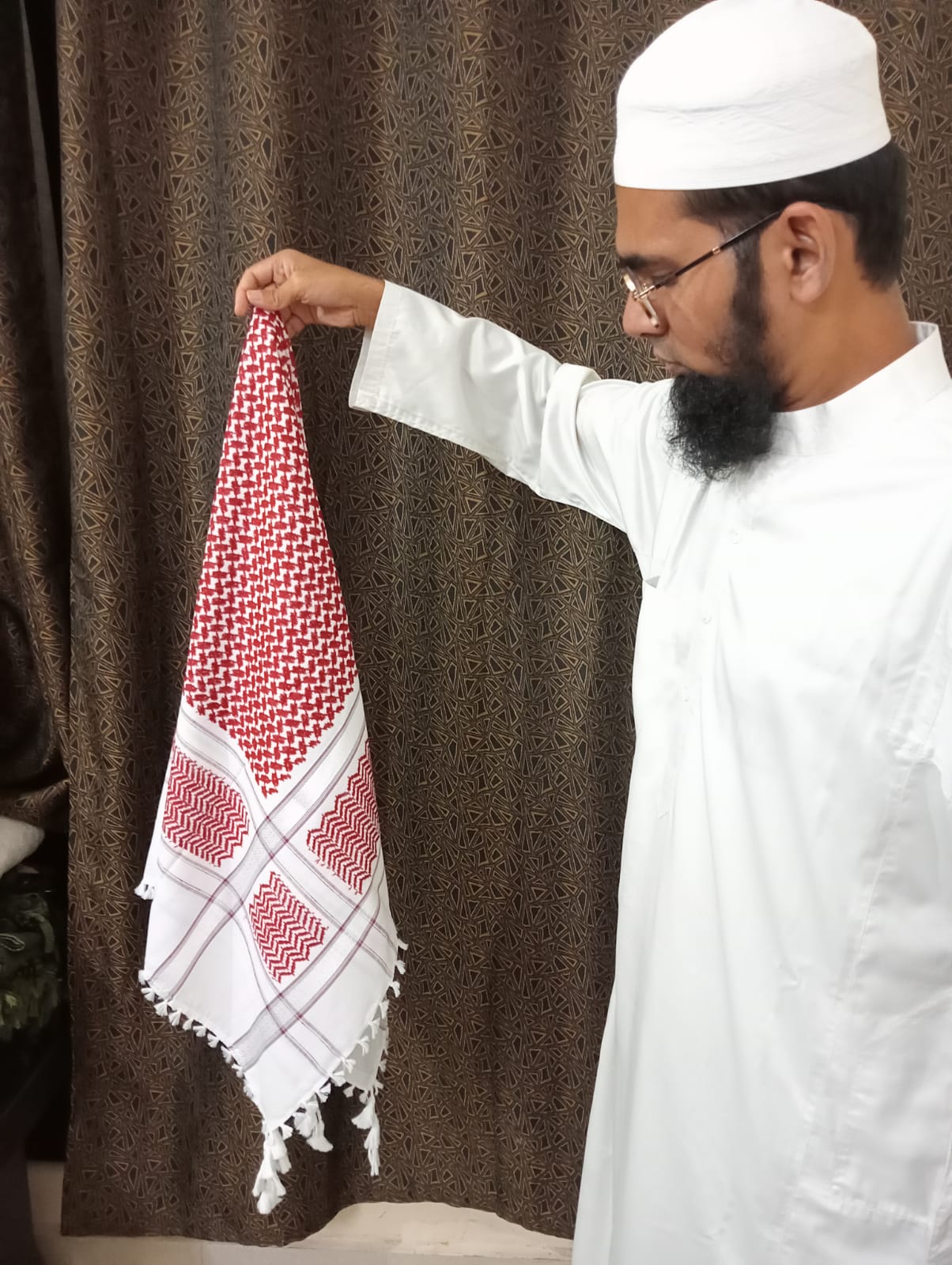 Kufiya/Keffiyeh Red/White 100% Premium Cotton White Details